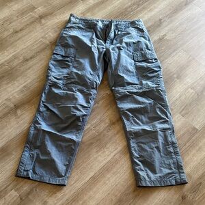 EUC The North Face hiking pants- Size 32